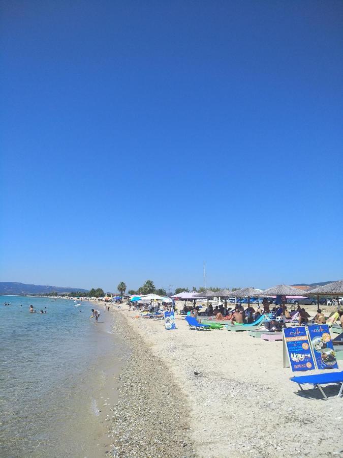 Nikoshouse Apartment Paralia Ofriniou Buitenkant foto