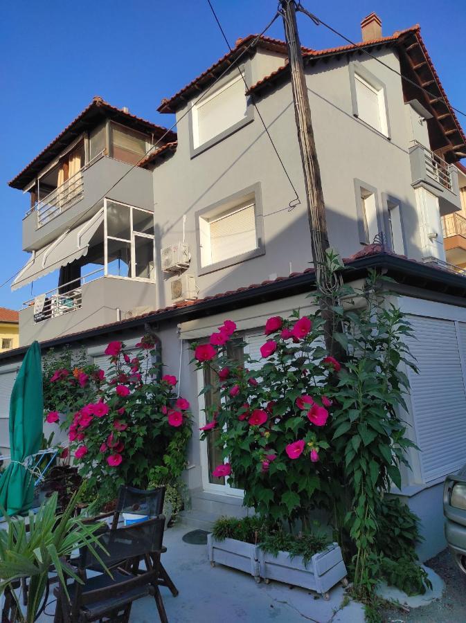 Nikoshouse Apartment Paralia Ofriniou Buitenkant foto